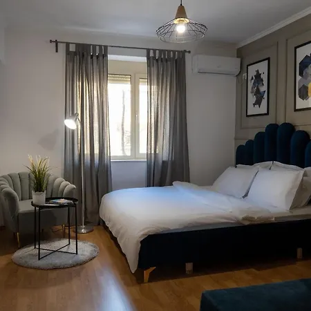 아파트 Skanderbeg Square App - The Nest *