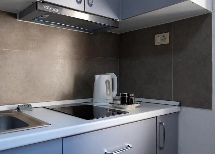 Skanderbeg Square App - The Nest *