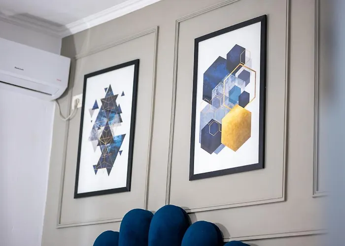 Apartment Skanderbeg Square App - The Nest